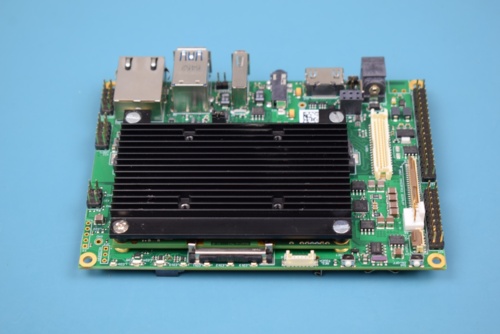 Apalis Heatsink attached to the Ixora Carrier Board
